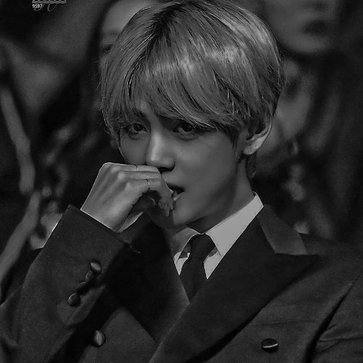 Kim Taehyung thumbnail