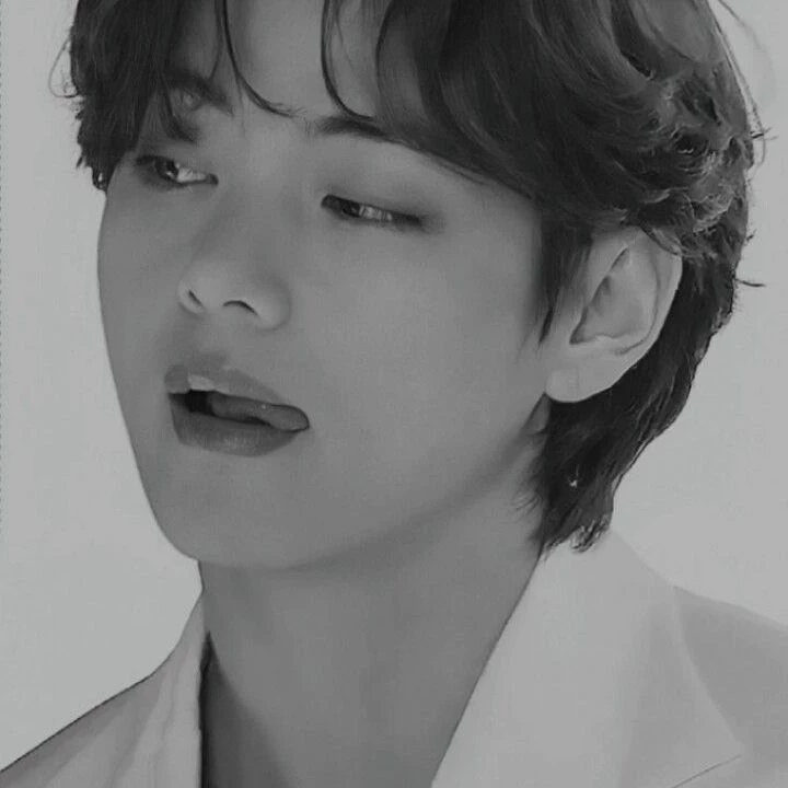 Kim Taehyung thumbnail