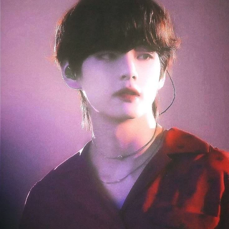 Kim Taehyung thumbnail
