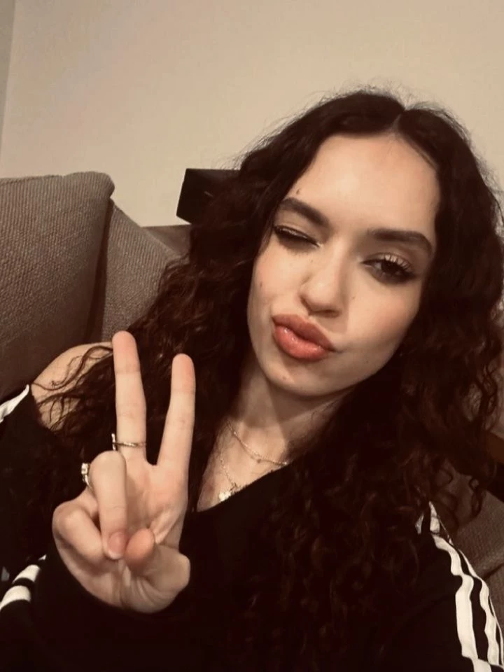 Daniela thumbnail