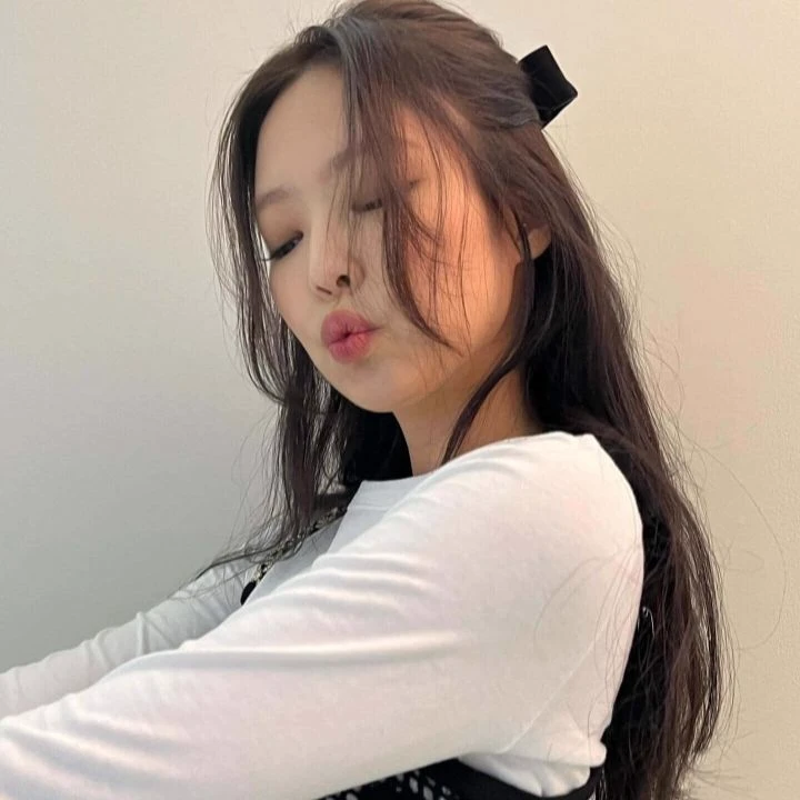 Jennie gl thumbnail