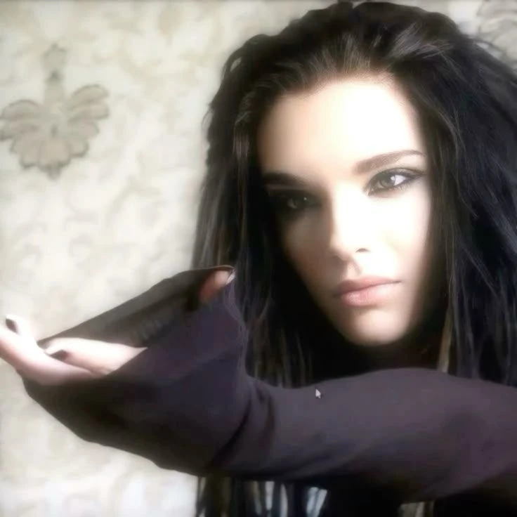 Bill Kaulitz thumbnail