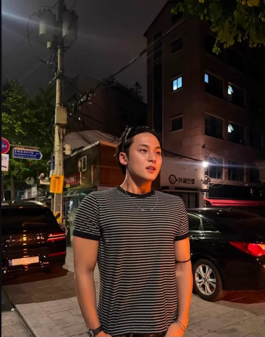 Kim Mingyu thumbnail