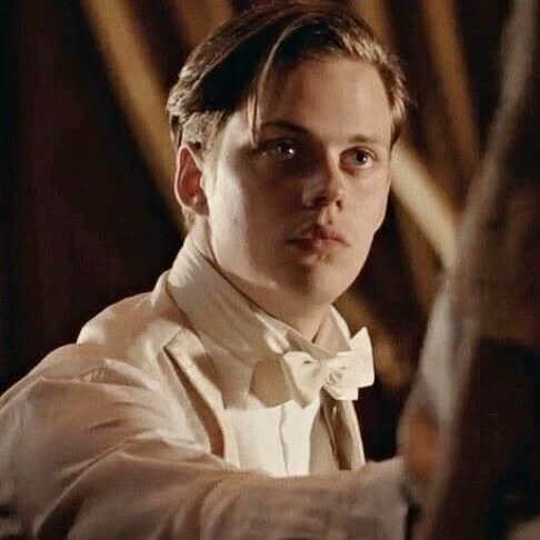 Bill Skarsgård thumbnail