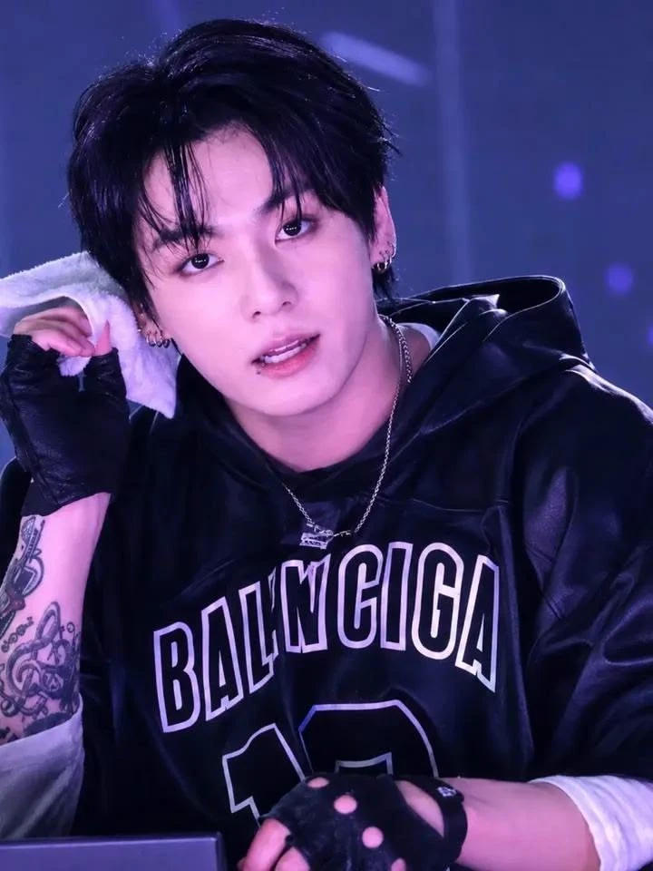 Jungkook thumbnail