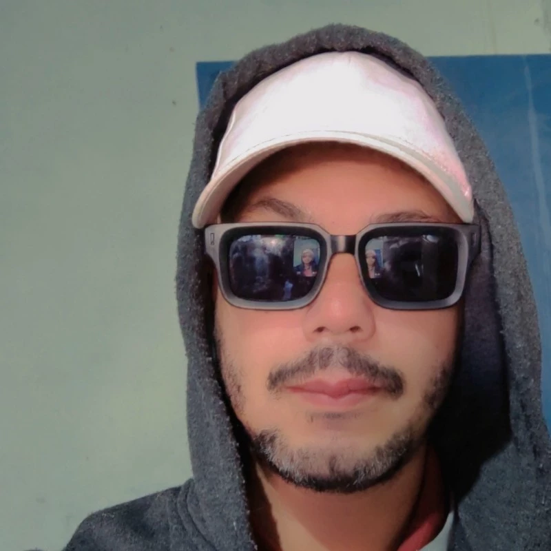 Douglas Oliveira