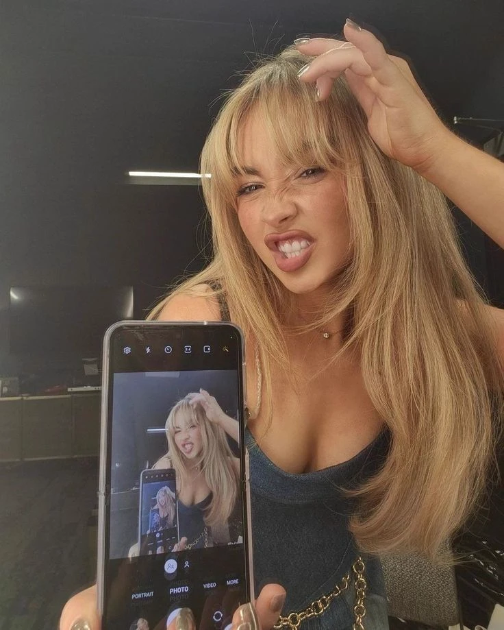 Sabrina Carpenter thumbnail
