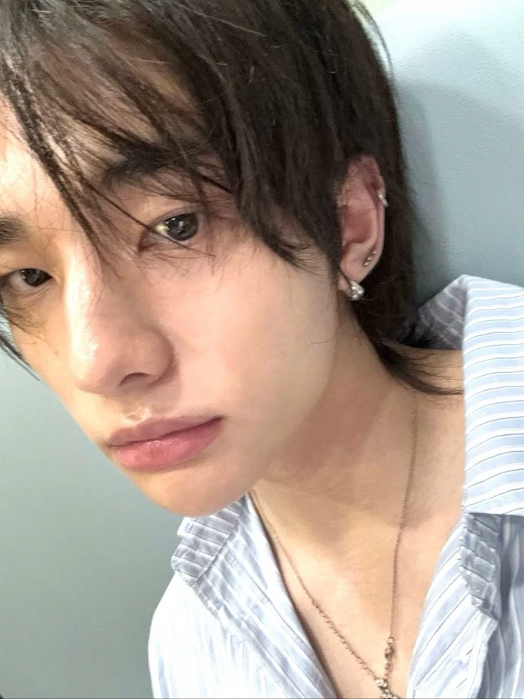 Hyeonjin. thumbnail