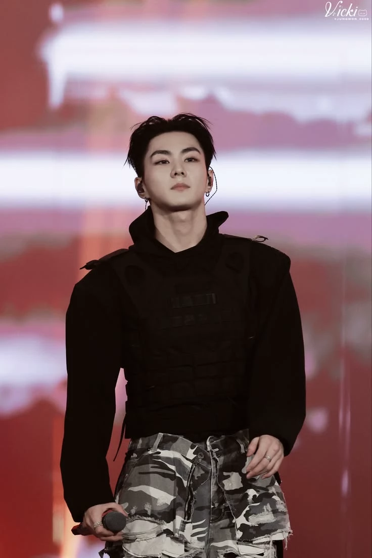 Jungwon thumbnail