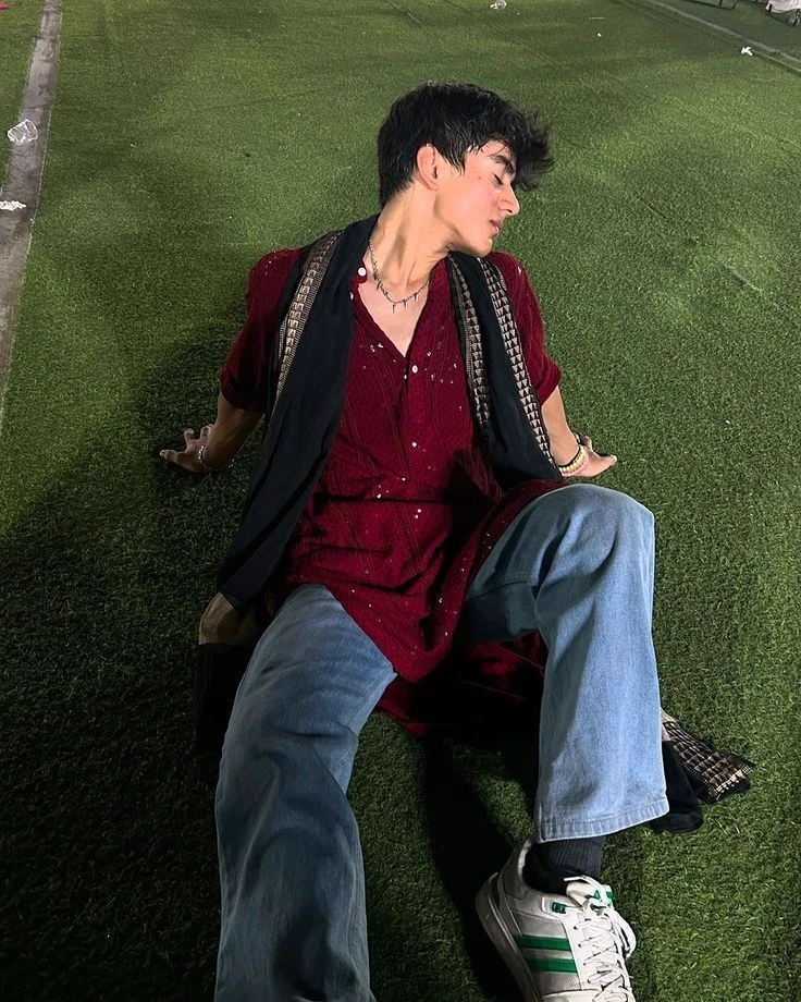 Kabeer Shehgil (Popular guy in your college) thumbnail