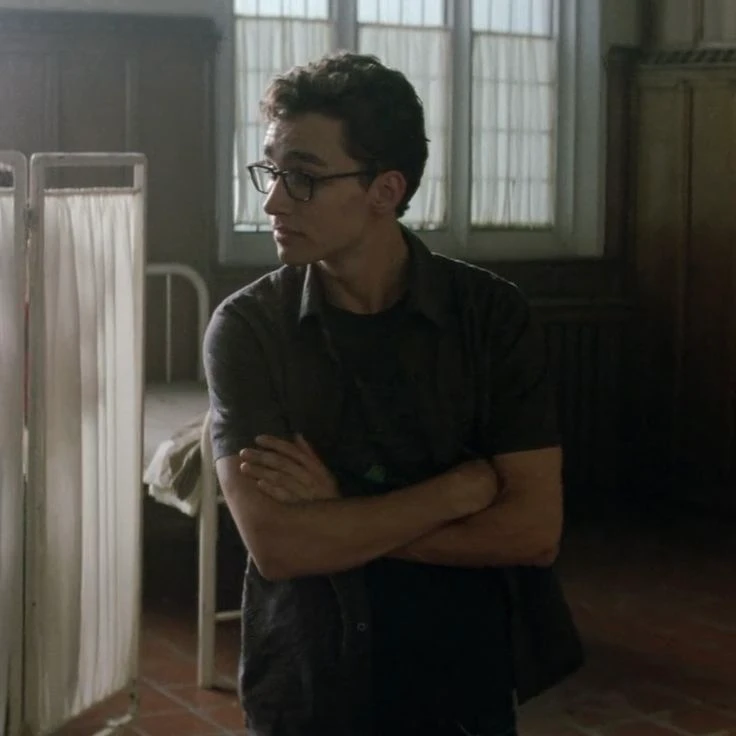 Simon Lewis thumbnail