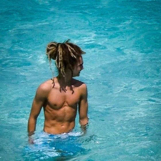 Tom Kaulitz thumbnail