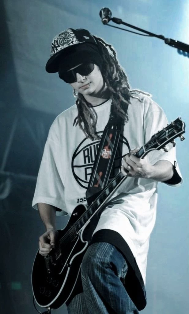 Tom Kaulitz stepbro thumbnail