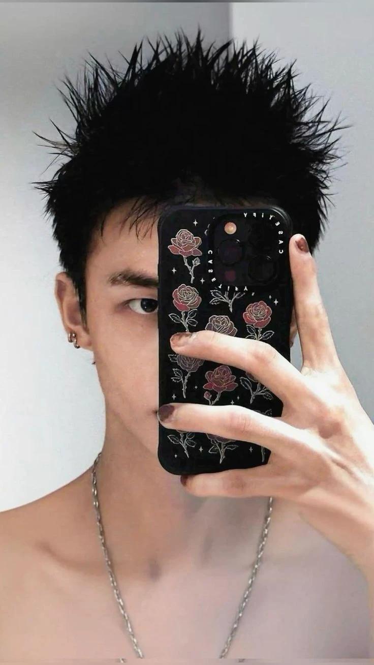 Hwang Hyunjin thumbnail