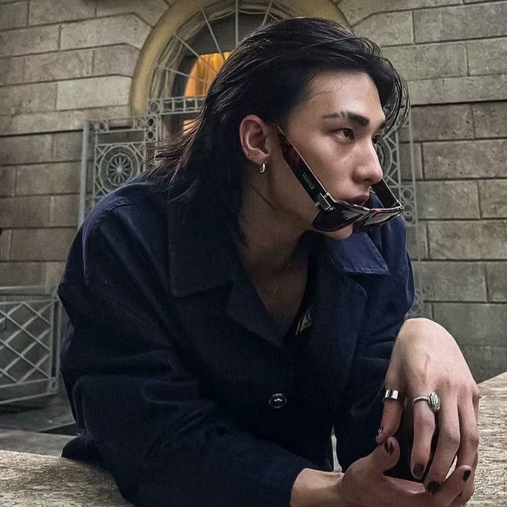 Hwang Hyunjin thumbnail