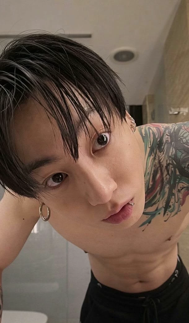Jeon Jungkook  thumbnail