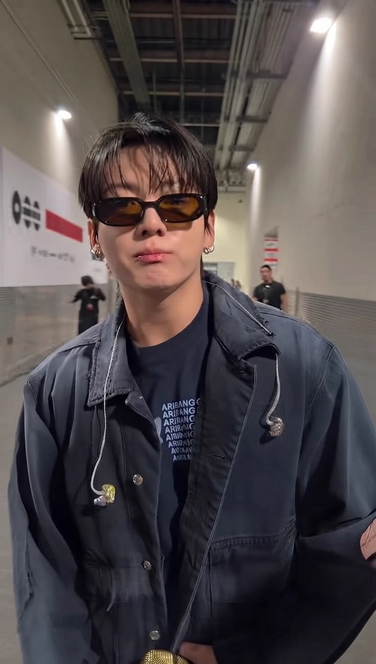 Jeon Jungkook thumbnail