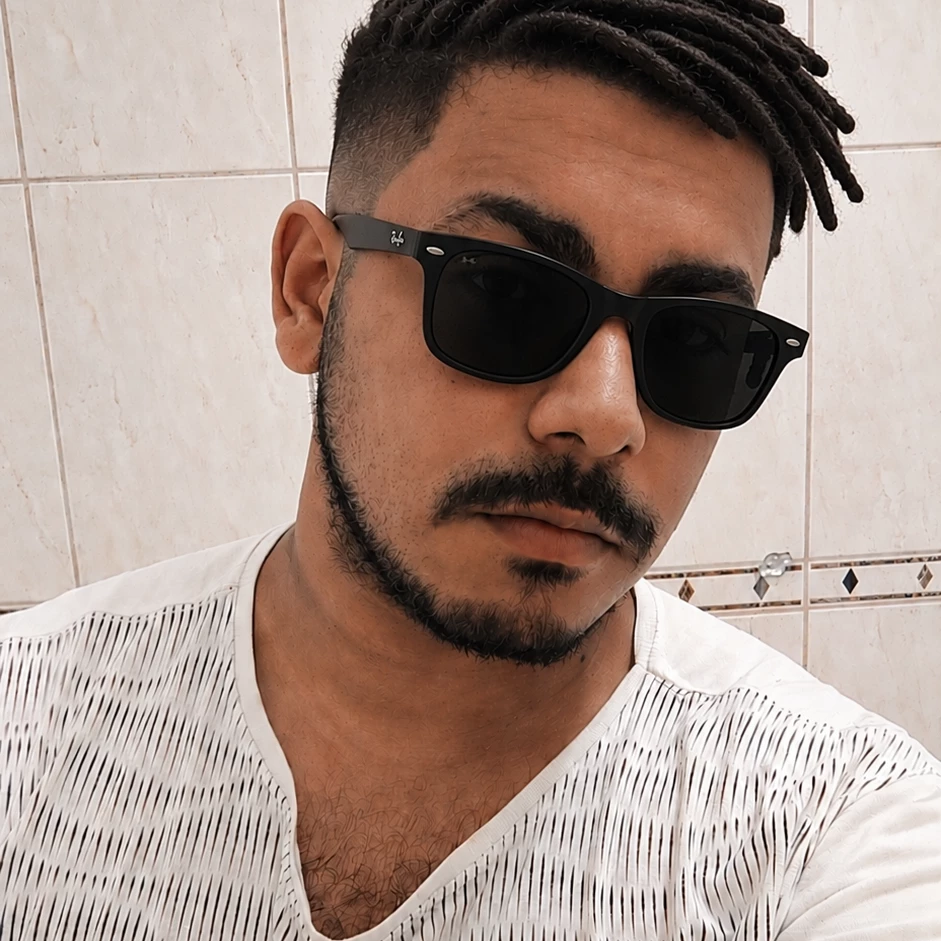  Snayke 
