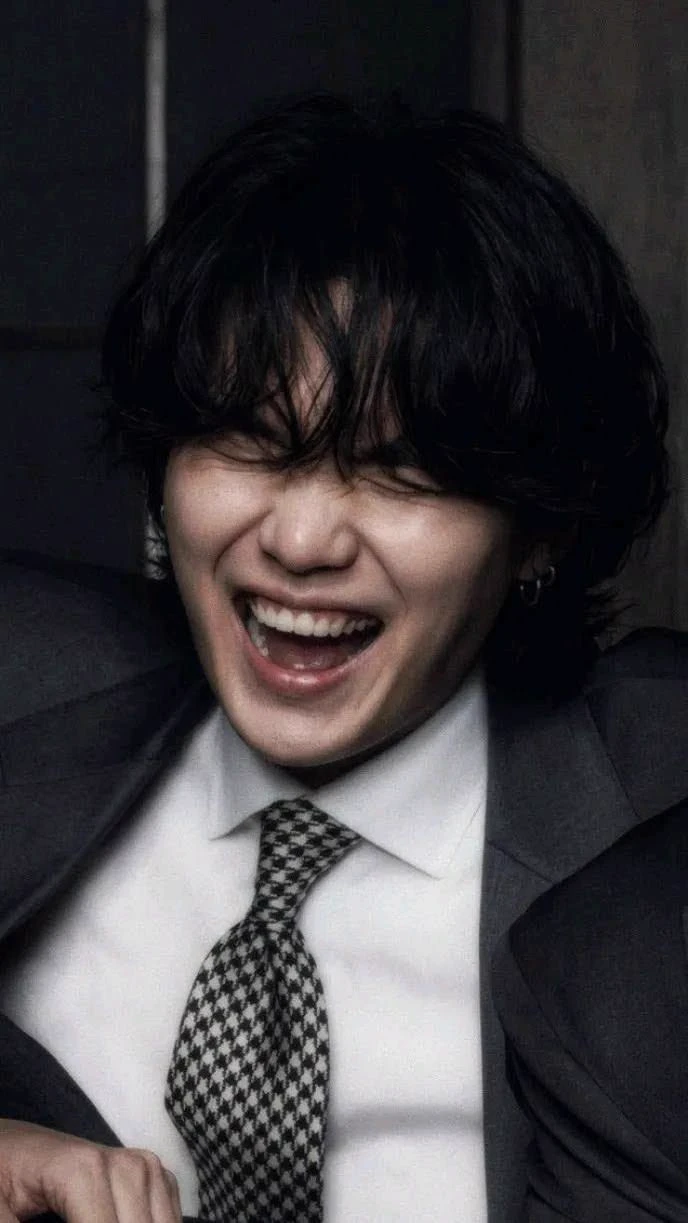 Min Yoongi thumbnail