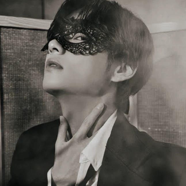 Kim Taehyung thumbnail