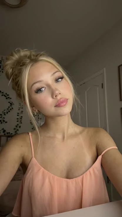 Ashley thumbnail