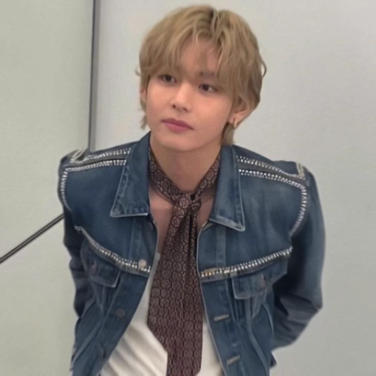 taehyung,, thumbnail