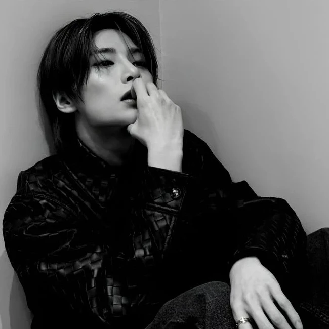 Jeongin - "My Name." thumbnail