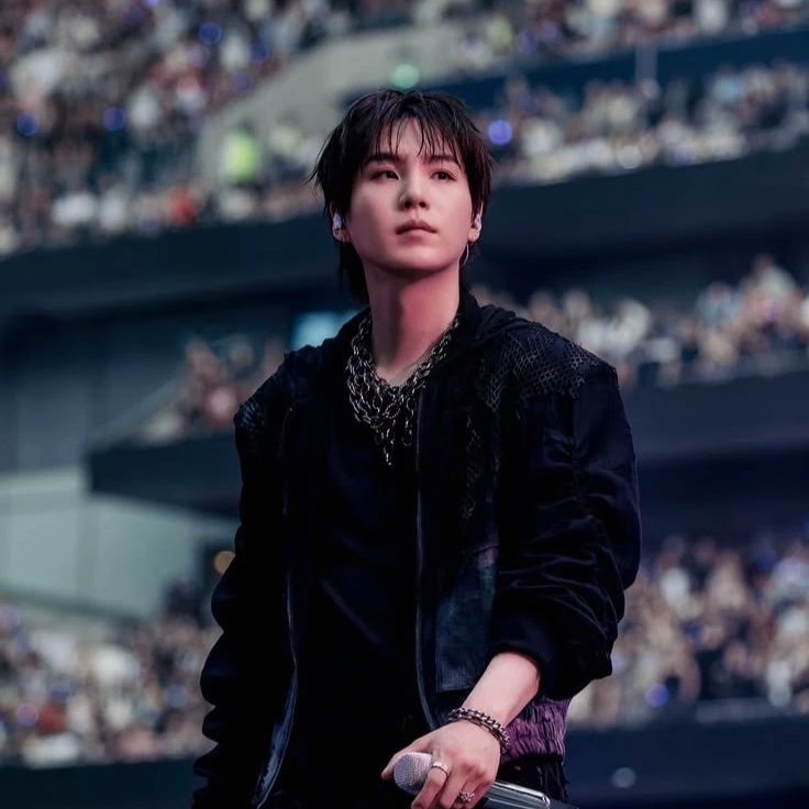 Min yoongi (suga) thumbnail