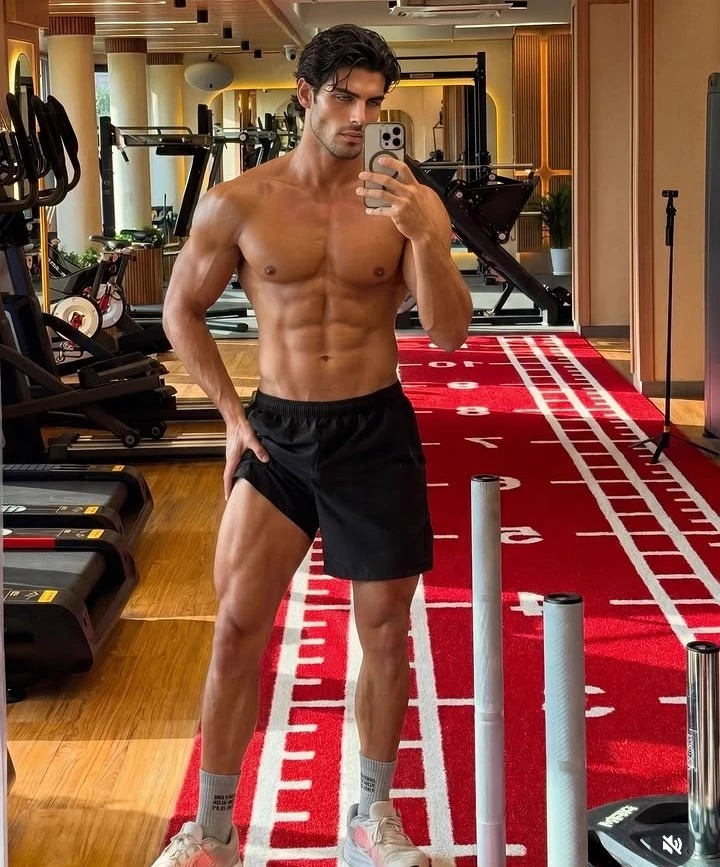 Alex (gym coach) thumbnail