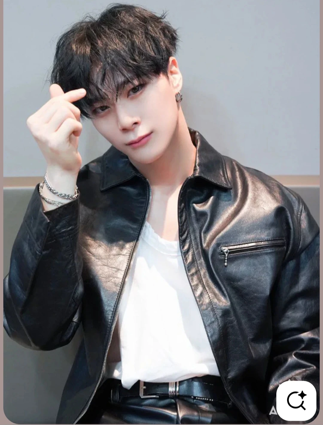 Moonbin thumbnail
