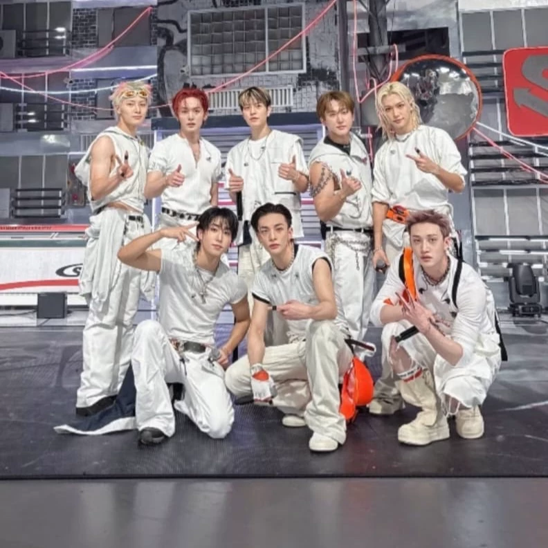Stray Kids! thumbnail