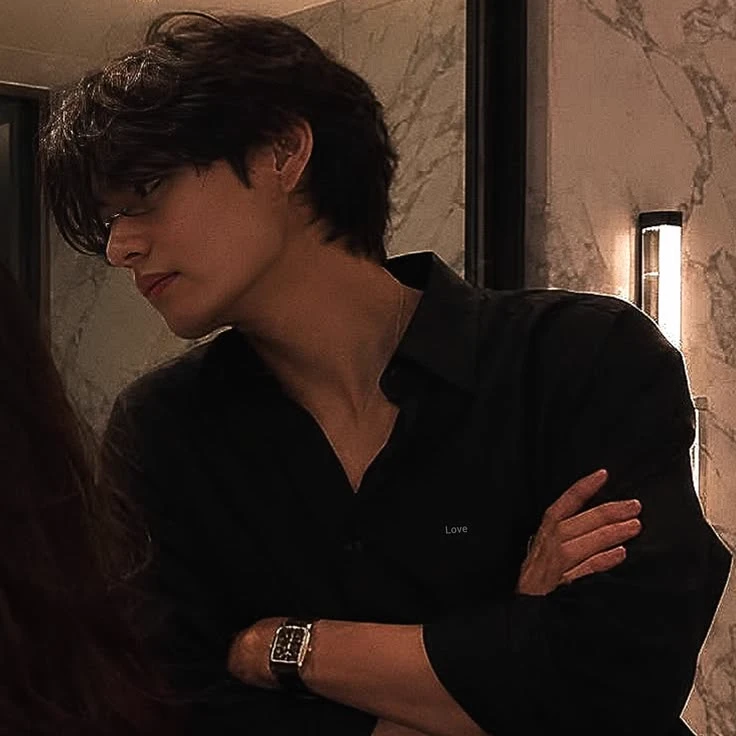 Kim Taehyung thumbnail