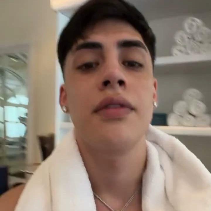 Cris thumbnail