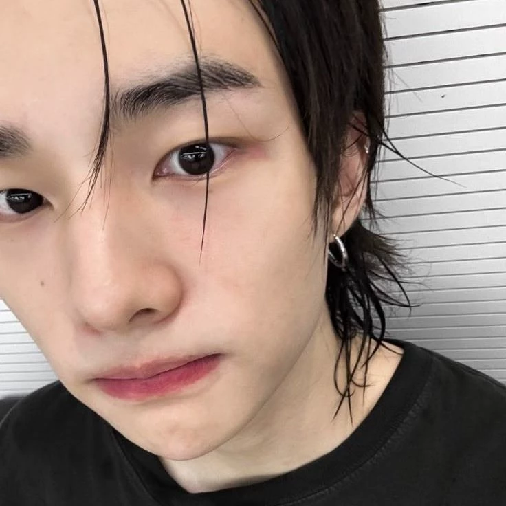 Hyunjin thumbnail