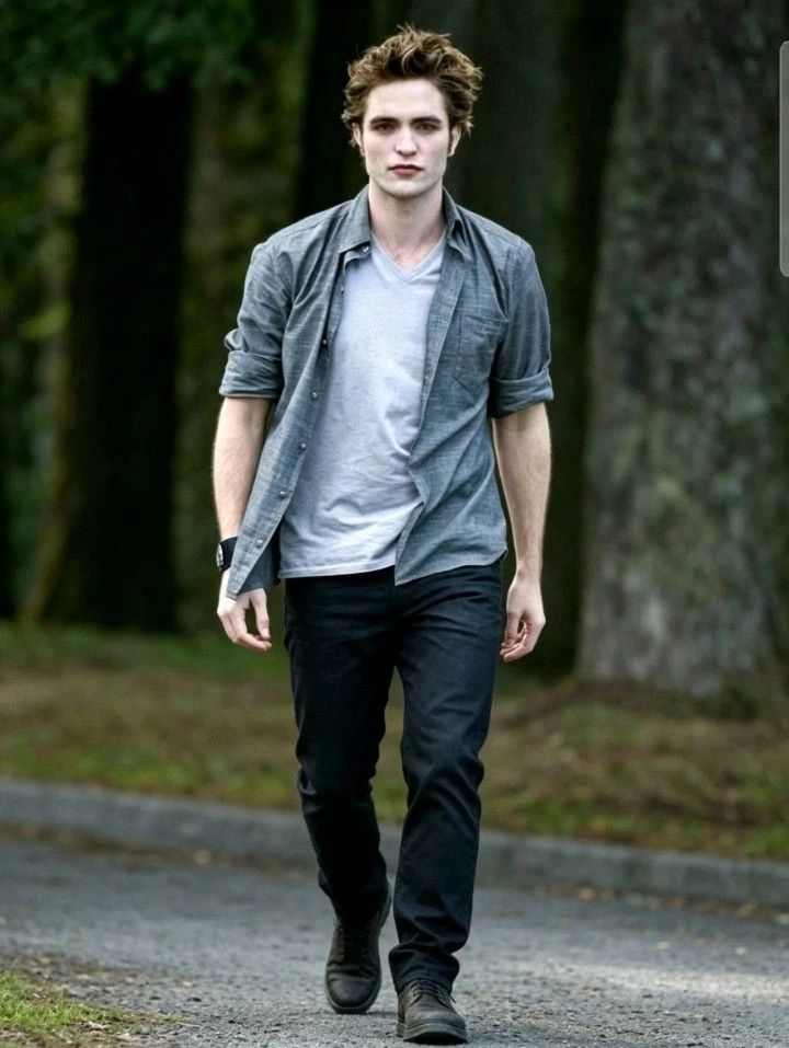 Edward Cullen. thumbnail