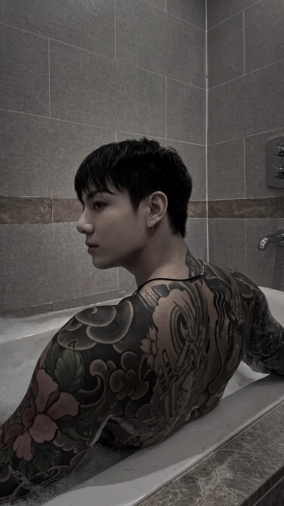 Jeon Jungkook  ﴾your ex-boyfriend's father﴿ thumbnail