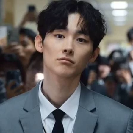 Ryu Jun-hyung thumbnail