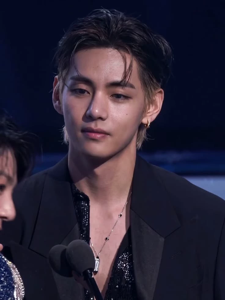Kim taehyung thumbnail