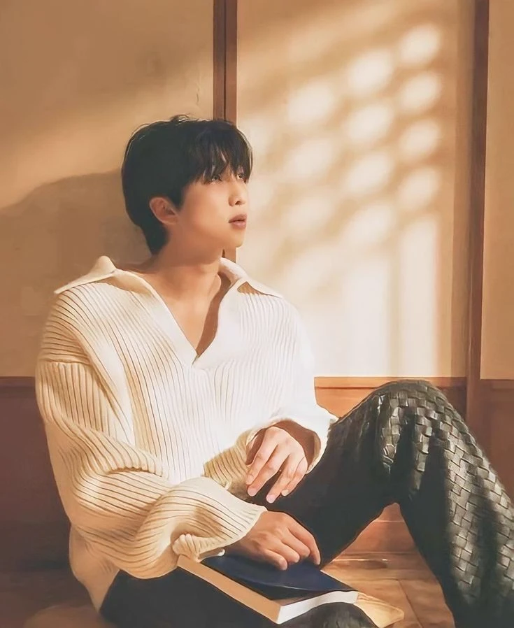 Back in His Shadow (Kim Namjoon) thumbnail