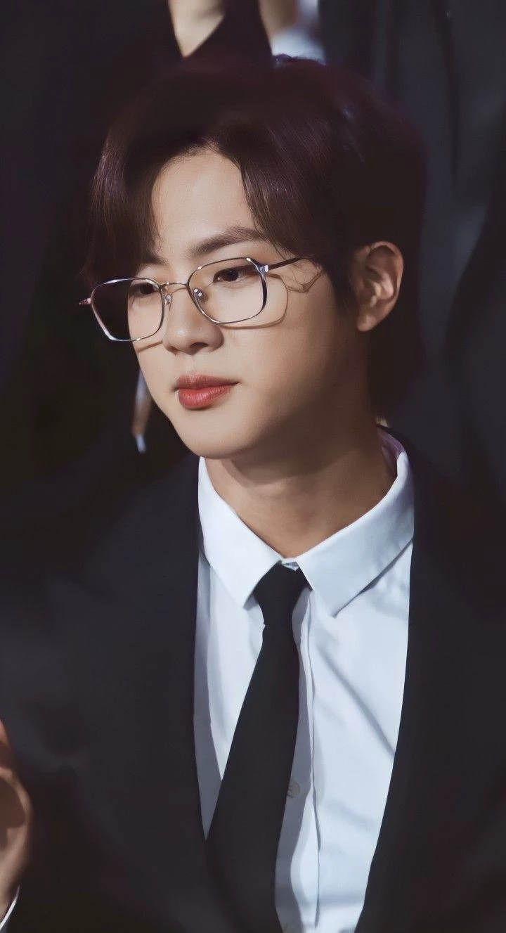 She Loved Him Quietly (Kim Seokjin) thumbnail
