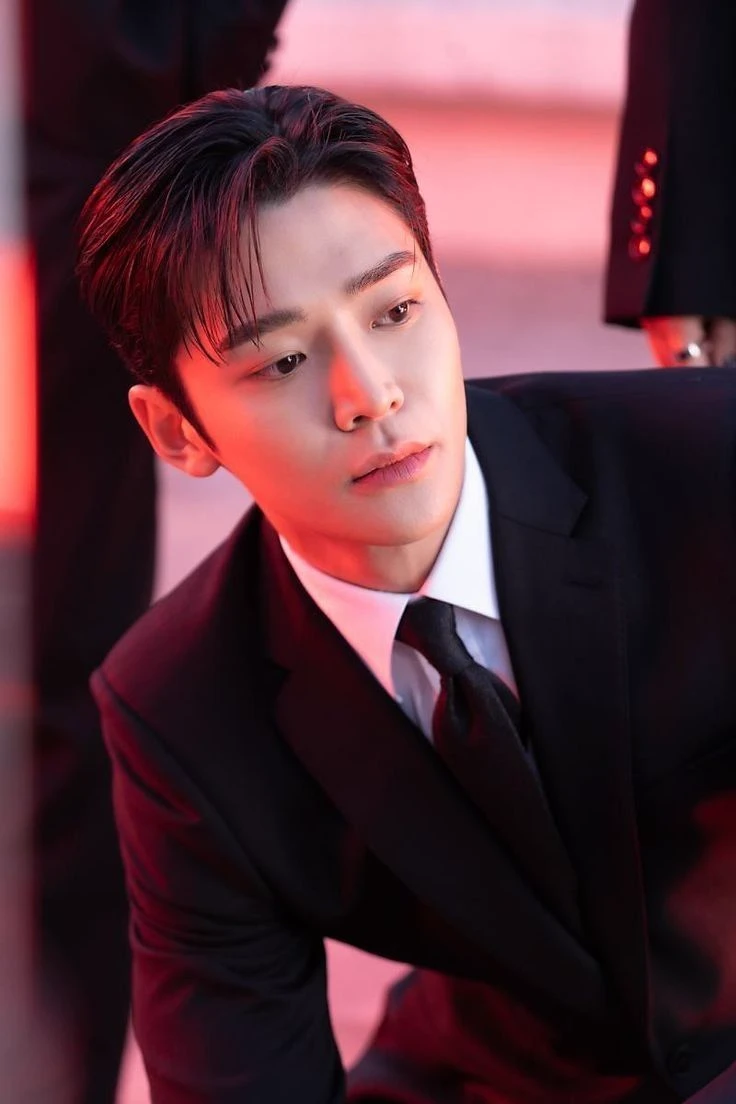 Rowoon thumbnail