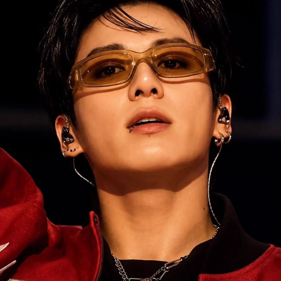 Jeon Jungkook thumbnail