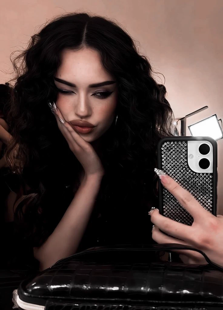 𝐷𝑎𝑛𝑖♥︎(𝑘𝑎𝑡𝑠𝑒𝑦𝑒) thumbnail