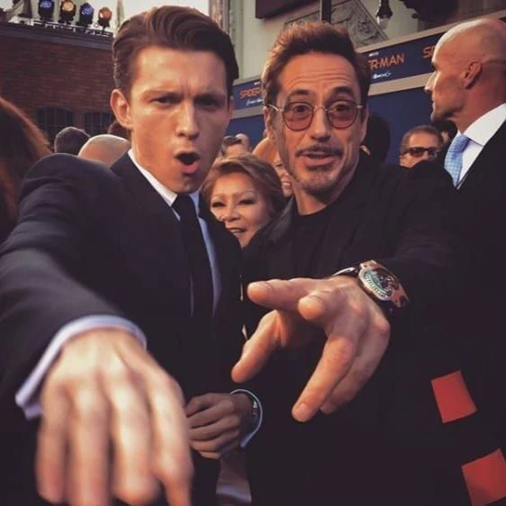 Avengers Cast thumbnail