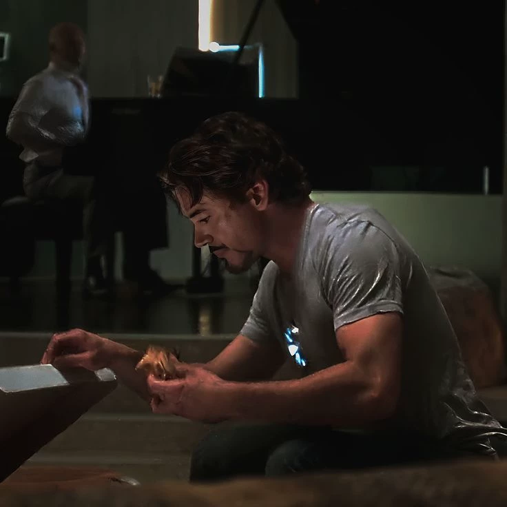 Tony Stark thumbnail