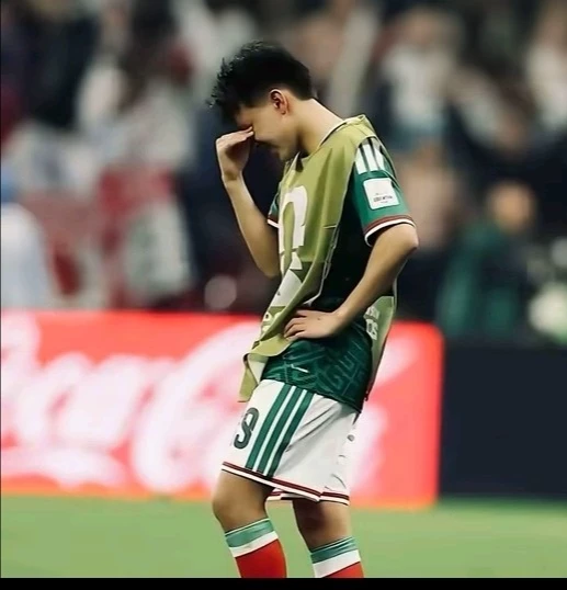 Gilberto Mora  thumbnail