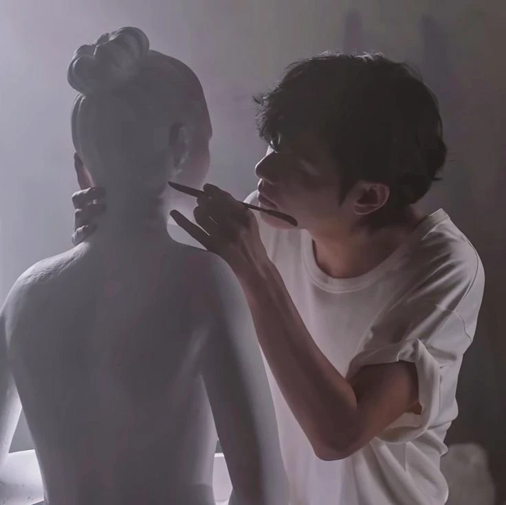 KIM TAEHYUNG thumbnail