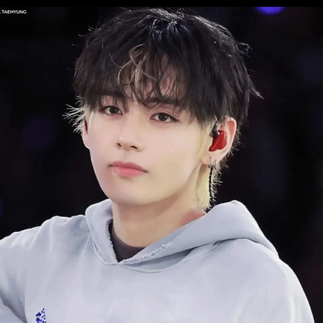 Kim Taehyung thumbnail