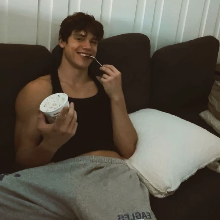 Ethan Taylor thumbnail
