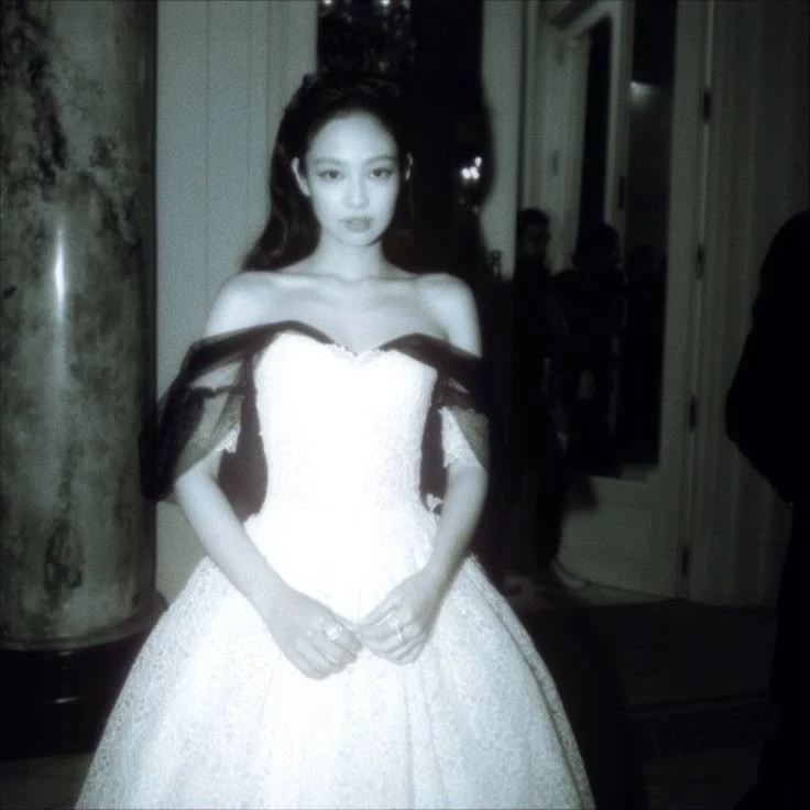 Jennie thumbnail